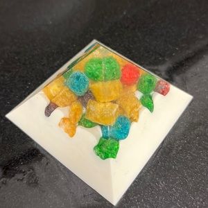 Fruit loop cereal pyramid (resin)